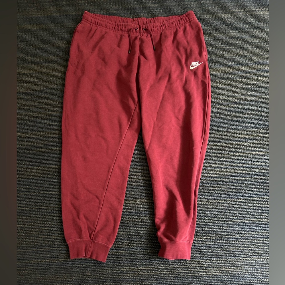 Nike Women’s Maroon Joggers